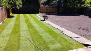 Full Returf, Beaconsfield